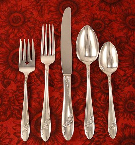 tudor plate oneida community f sets silverplate patterns queen bess|tudor plate silverware value.